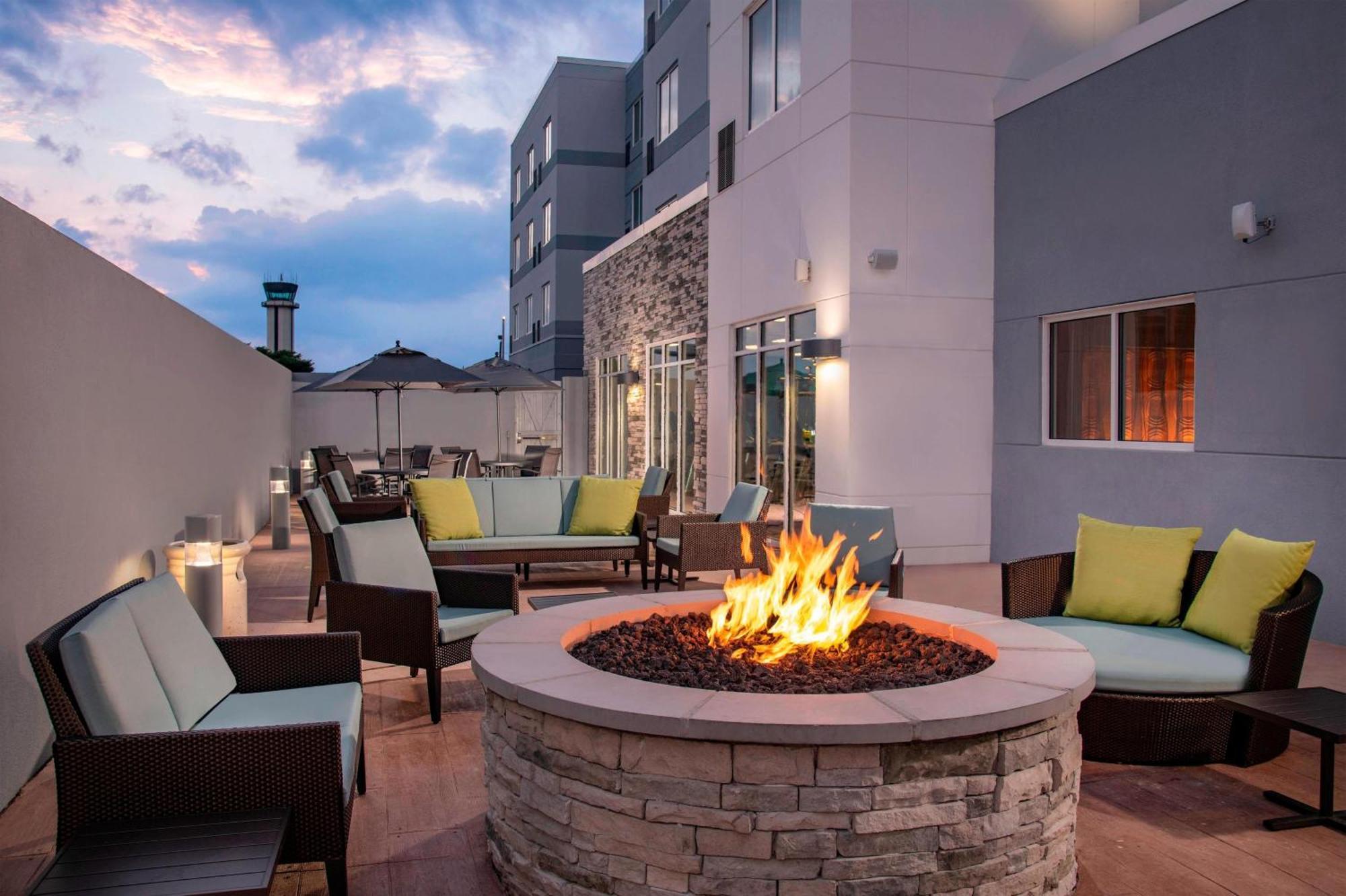 Fairfield Inn & Suites By Marriott Harrisburg International Airport Middletown  Dış mekan fotoğraf